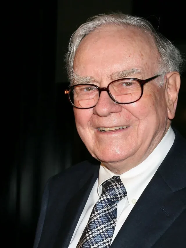 Warren Buffett’s: Decoding Wealth with 8 Timeless Quotes